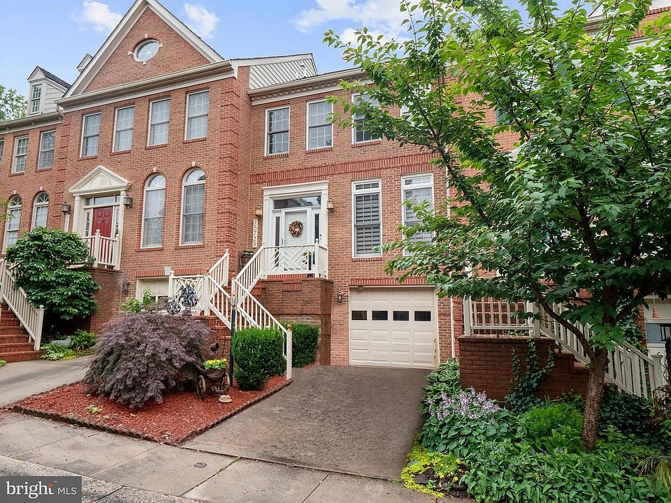 1st image of 15729 Cherry Blossom Ln