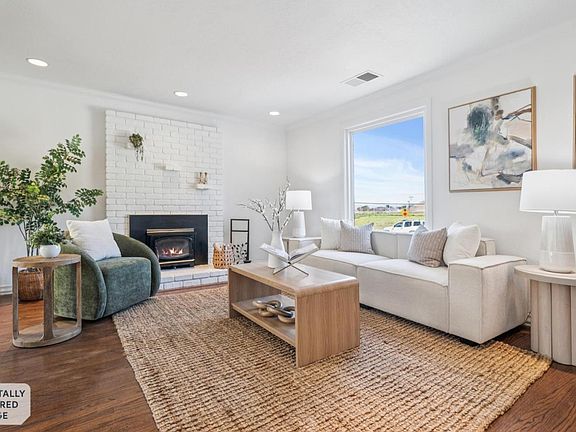 5th image of 330 Paloma Ave