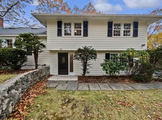 26 Berkshire Dr, Winchester, MA 01890