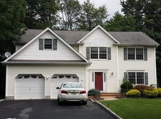35 Lakeside Ave, Harrington Park, NJ 07640
