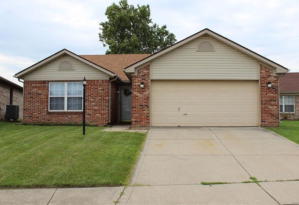 1st image of 393 Polk Manor Dr