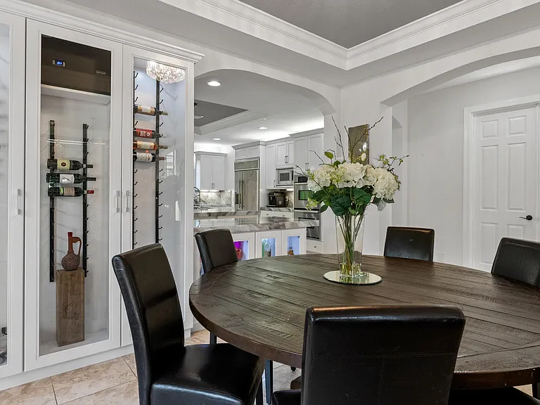 9521 Eden Mnr — Photo 117