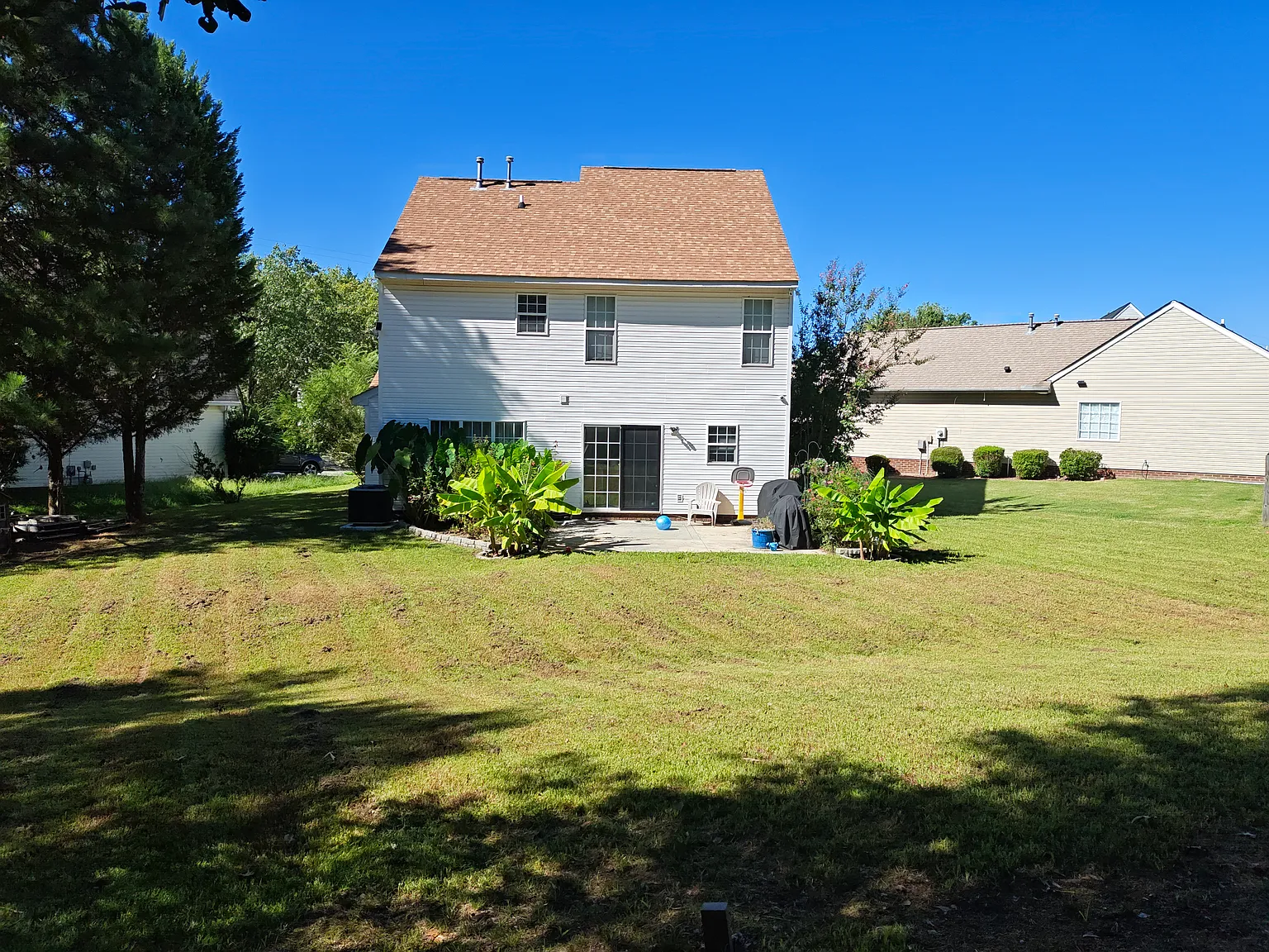 3 bed, 2.5 bath, 1766 sqft, $750 — Photo 2