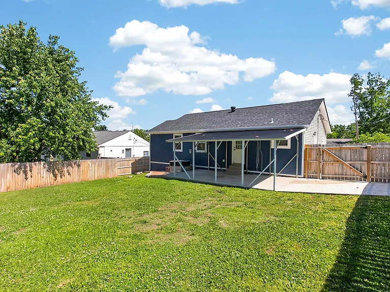3153 Towne Village Rd — Photo 32