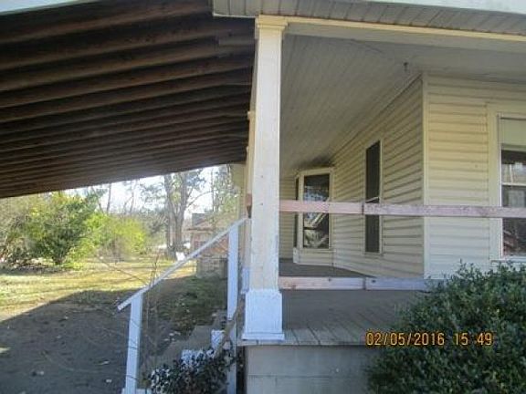 5th image of 2207 Pleasant Ave
