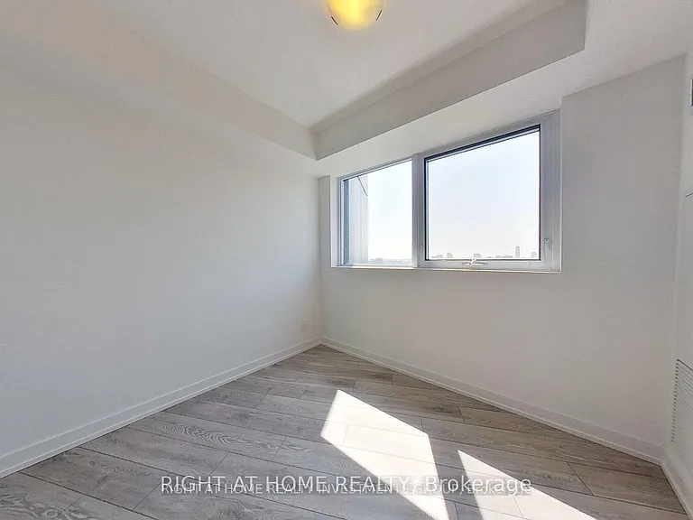 159 Wellesley St E #1408 — Photo 9
