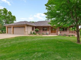 558 Ryan Ave W, Roseville, MN 55113
