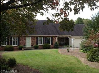 5040 Mountain View Rd, Winston Salem, NC 27104