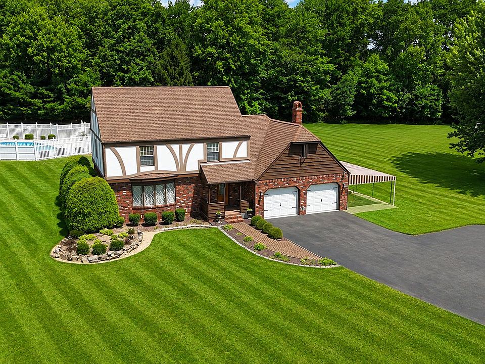 1st image of 46046 Lori Ln