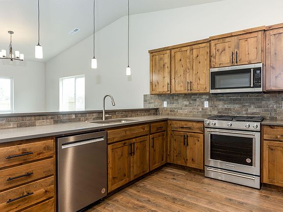 4th image of 3877 SW Antelope Way Lot 51