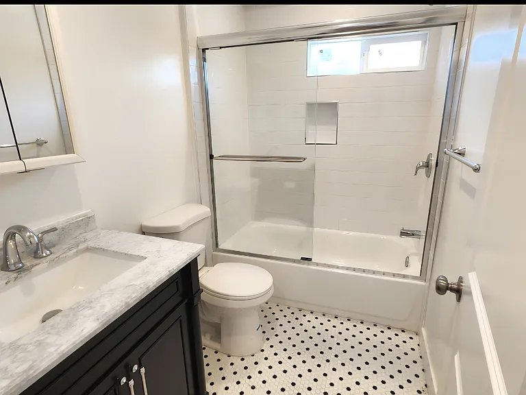 1804 W Alameda Ave #100 — Photo 4