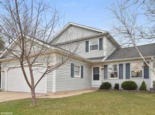 4695 Olmstead Dr, Hoffman Estates, IL 60192