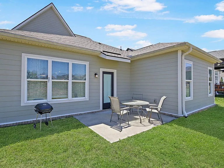 917 Plowson Rd — Photo 34