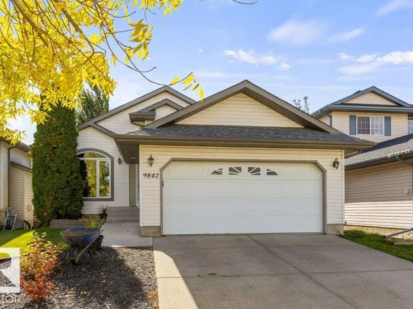 9842 86th St, Morinville, AB T8R 1S8