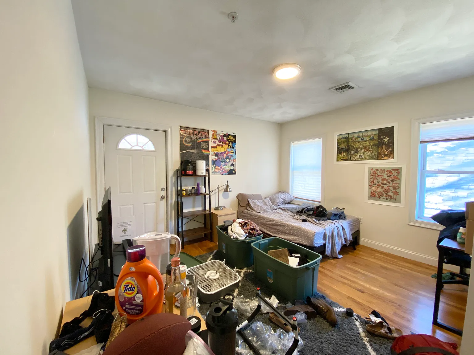 4 bed, 9999 sqft, $6,000 — Photo 2