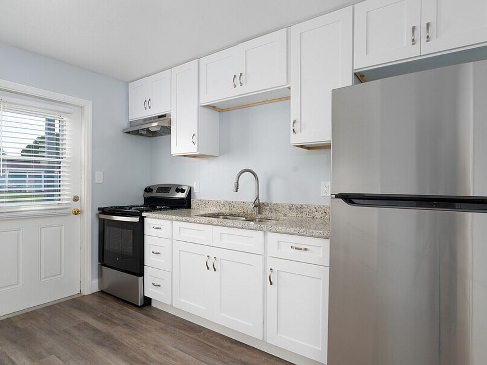 1st image of 4700 Barna Ave #105
