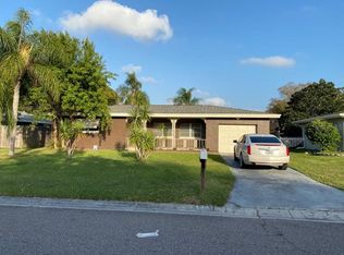 1431 Gladys Cir, Dunedin, FL 34698