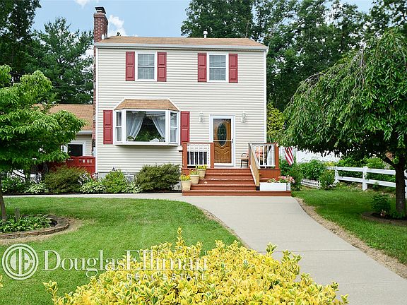 2nd image of 720 Hawkins Ave