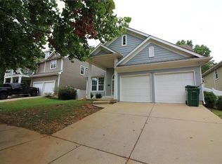 9937 Marthas Vineyard Cir, Aubrey, TX 76227