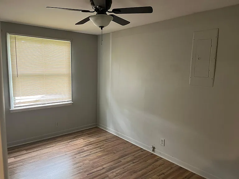 133 Needles Ct — Photo 16