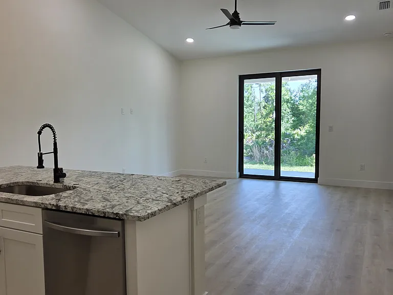 9483 Tacoma Ave — Photo 22