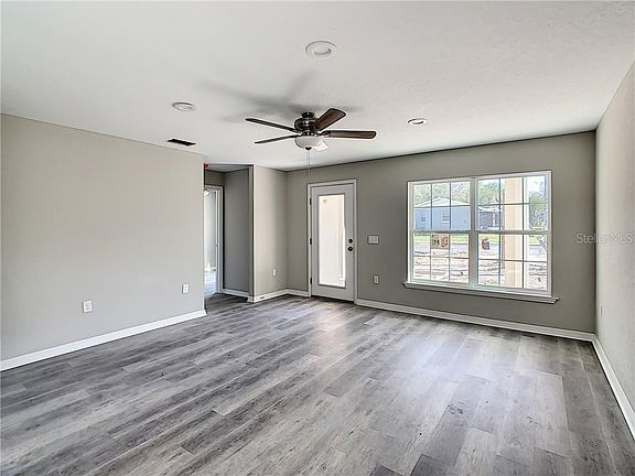 4th image of 2052 Martin L King Jr Ave