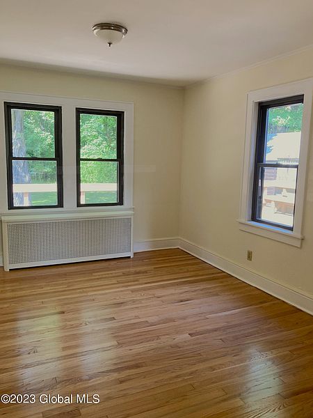 4th image of 14 Highland Acres