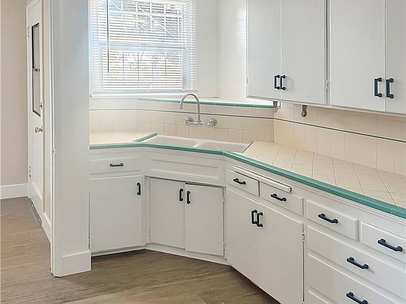 5th image of 1805 Hauser Blvd #1805