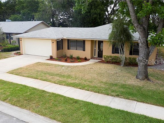 3rd image of 12328 Golden Oak Cir