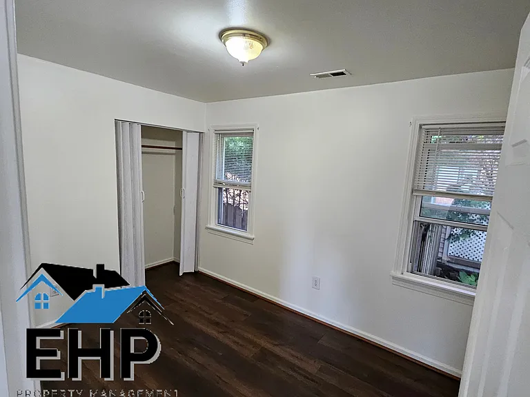 17535 Prospect St — Photo 8