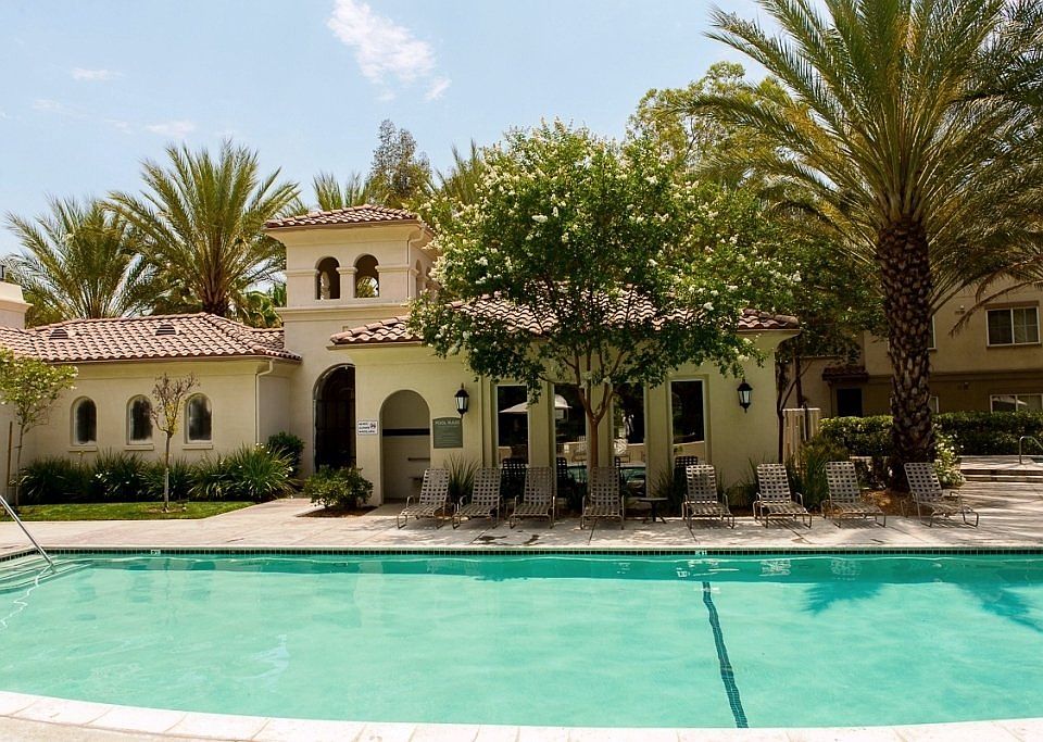 Montecito Apartments