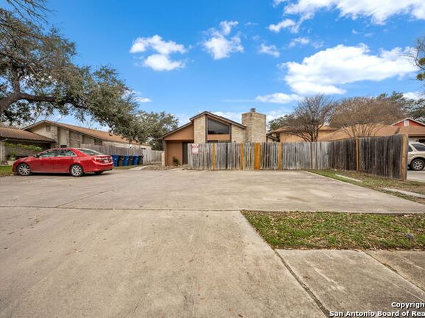 11703 Whisper Valley St