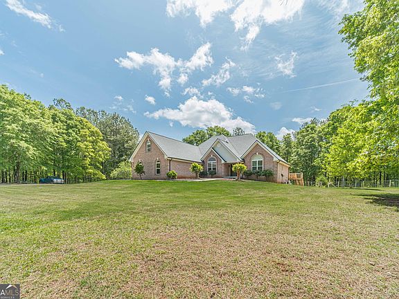 3rd image of 4415 Locklin Rd