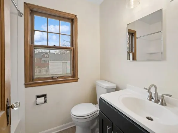 2632 Abbott Ave N, Robbinsdale, MN 55422