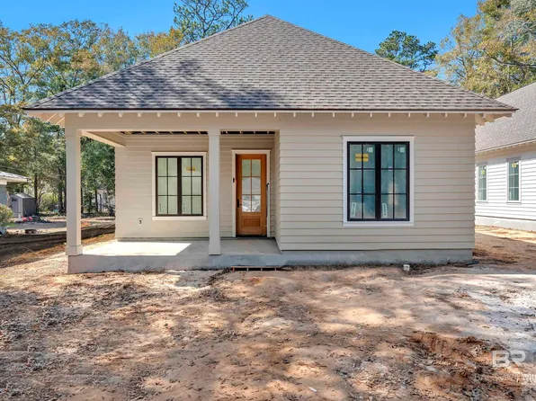 410 Azalea St #102, Fairhope, AL 36532