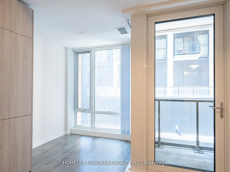 8 Widmer St #601 — Photo 12