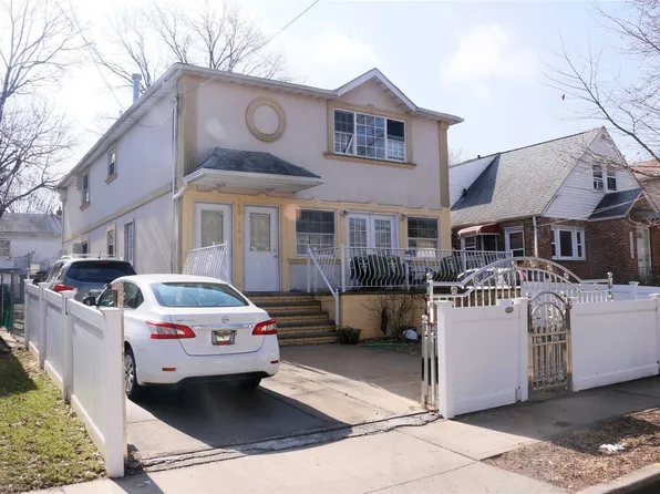 16216 76th Ave, Fresh Meadows, NY 11366