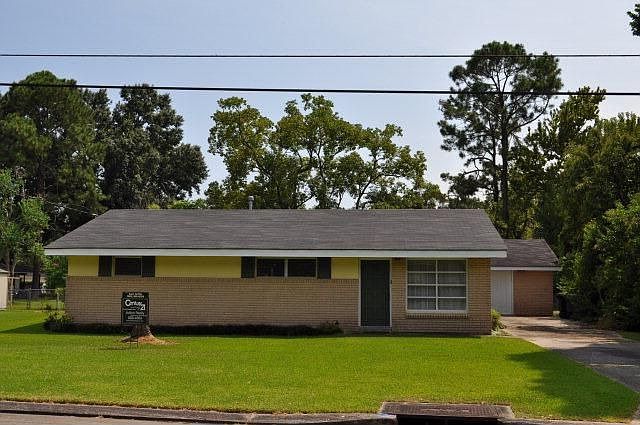 1st image of 3218 Glenmore Ave