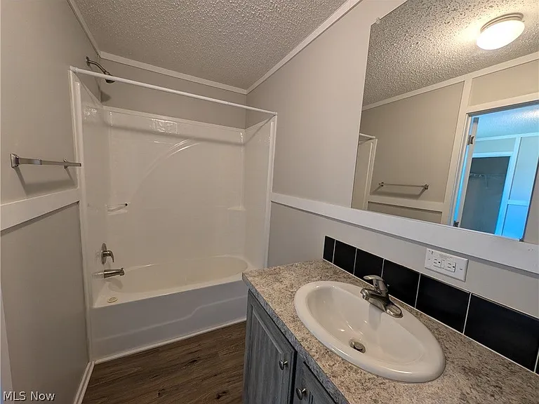 215 Cedar Brook Dr — Photo 8