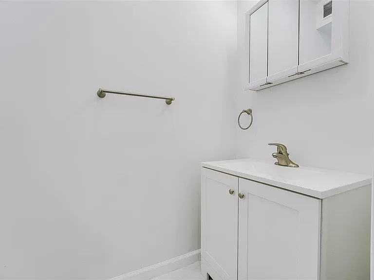 49 Wade St #1 — Photo 17