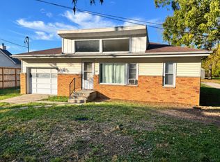 2602 W John St, Champaign, IL 61821