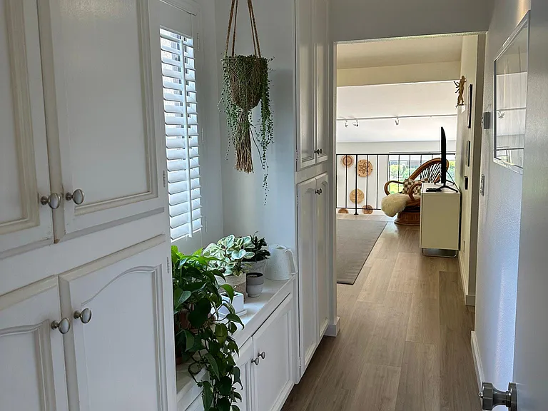 4587 Foxenwood Ln — Photo 13