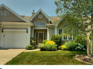 8 Gormley Ln, Monroe Township, NJ 08831