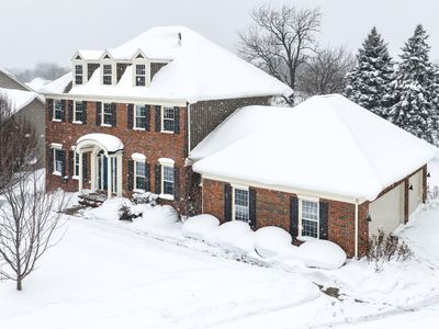 1367 Meadow Green Ct SE, Caledonia, MI, 49316