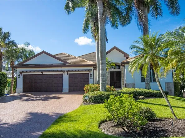 678 11th Ave S, Naples, FL 34102