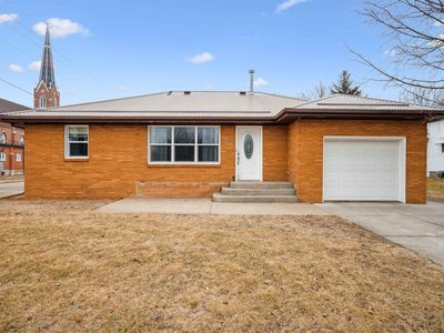 212 3rd Ave SW, Worthington, IA, 52078