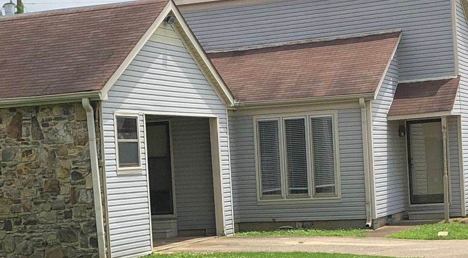 1st image of 310 W Courtland Ave