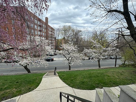 5th image of 228 Saint Marks Pl #1LL