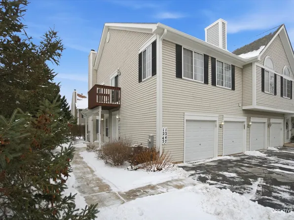 1247 Sandhurst Ln #1247, South Elgin, IL 60177