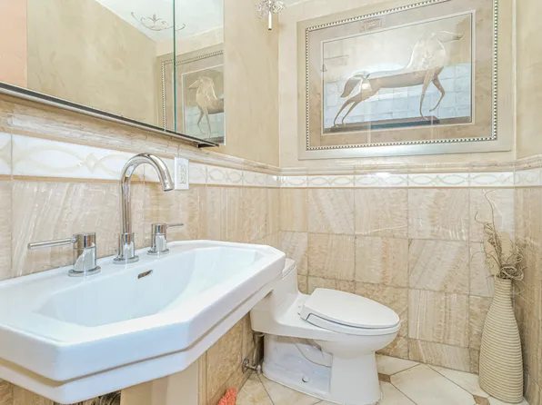 3116 Emmons Avenue image 5 of 26